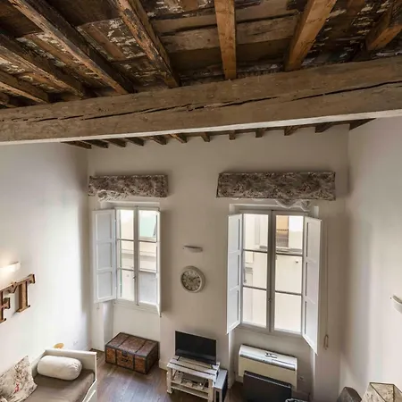 Verrazzano Loft By Mmega Florence